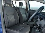 Dacia Sandero Laureate 2013 года (UK)